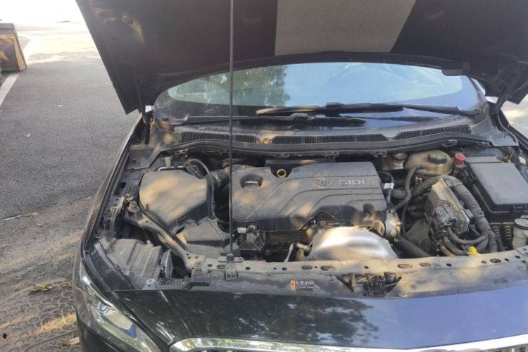 Used Buick Verano 2017 Sedan 15S Automatic Entry Model Engine Bay Right