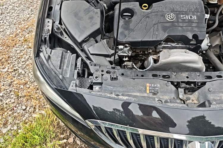 Used Buick Verano 2017 Sedan 15S Automatic Leading Model Engine Bay Right