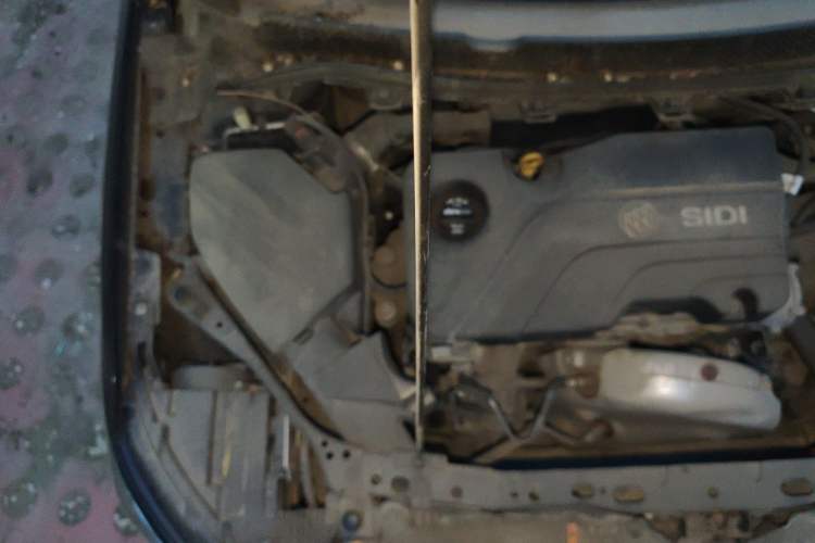 Used Buick Verano 2017 Sedan 15S Automatic Leading Model Engine Bay Right