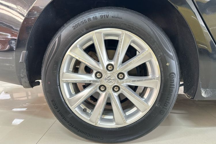 Used Buick Verano 2017 Sedan 20T Dual-Clutch Leading Model Exterior 9