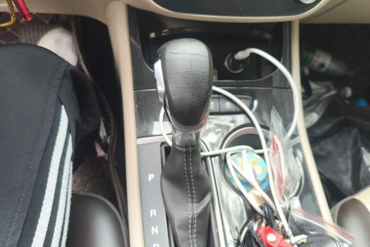 Used Buick Verano 2017 Sedan 15S Automatic Leading Model Gear Lever