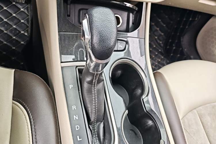 Used Buick Verano 2017 Sedan 15S Automatic Leading Model Gear Lever