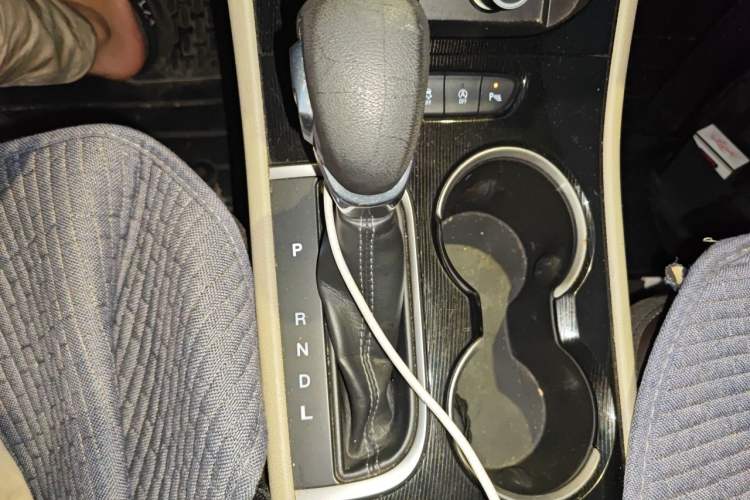 Used Buick Verano 2017 Sedan 15S Automatic Leading Model Gear Lever