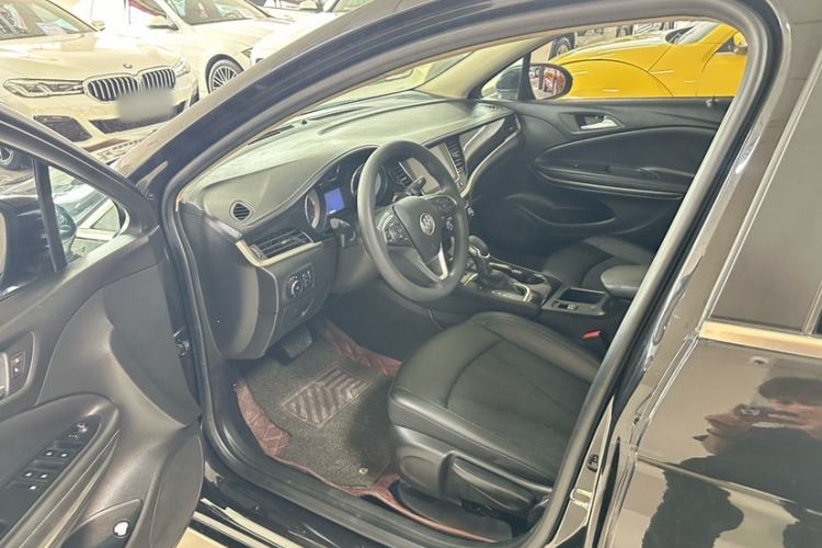Used Buick Verano 2017 Sedan 20T Dual-Clutch Leading Model Interior 8