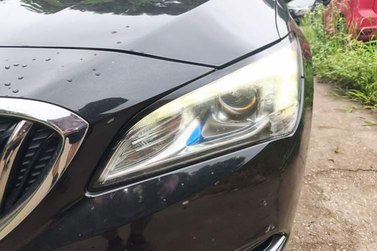 Used Buick Verano 2017 Sedan 15S Automatic Leading Model Left Front Headlight