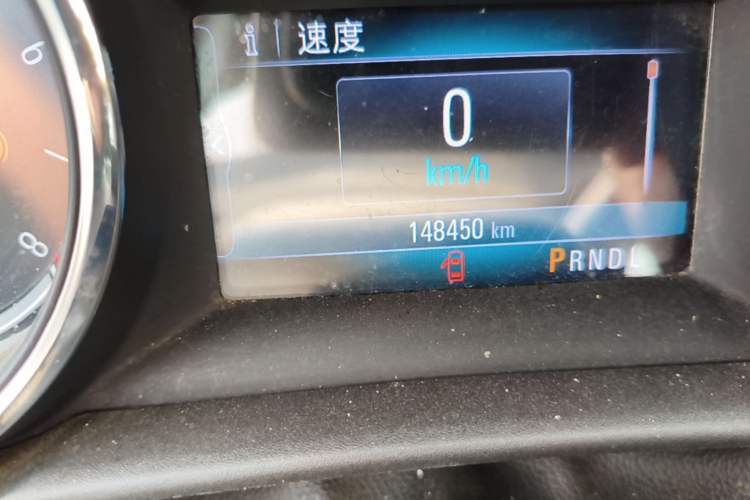 Used Buick Verano 2017 Sedan 20T Dual-Clutch Leading Model Odometer Close Up