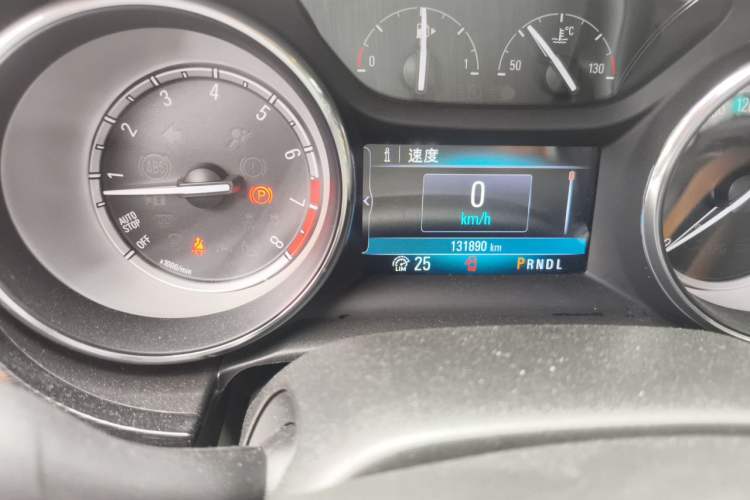 Used Buick Verano 2017 Sedan 15S Automatic Leading Model Odometer Close Up