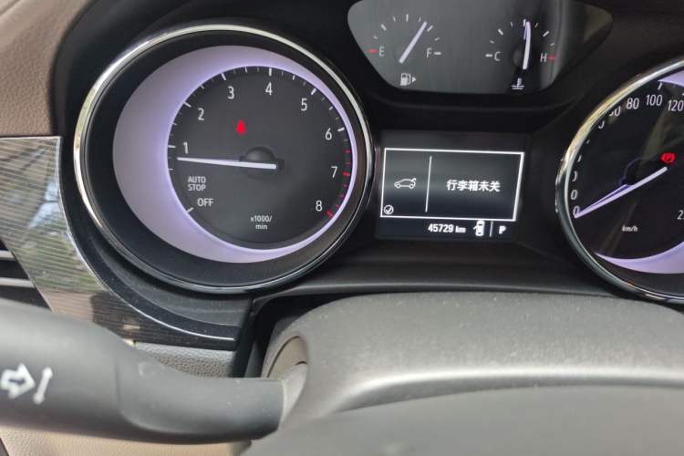 Used Buick Verano 2017 Sedan 15S Automatic Entry Model Odometer Close Up