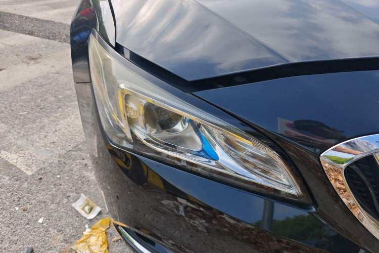 Used Buick Verano 2017 Sedan 15S Automatic Leading Model Right Front Headlight