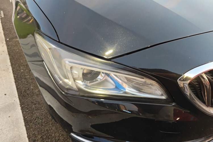 Used Buick Verano 2017 Sedan 15S Automatic Leading Model Right Front Headlight