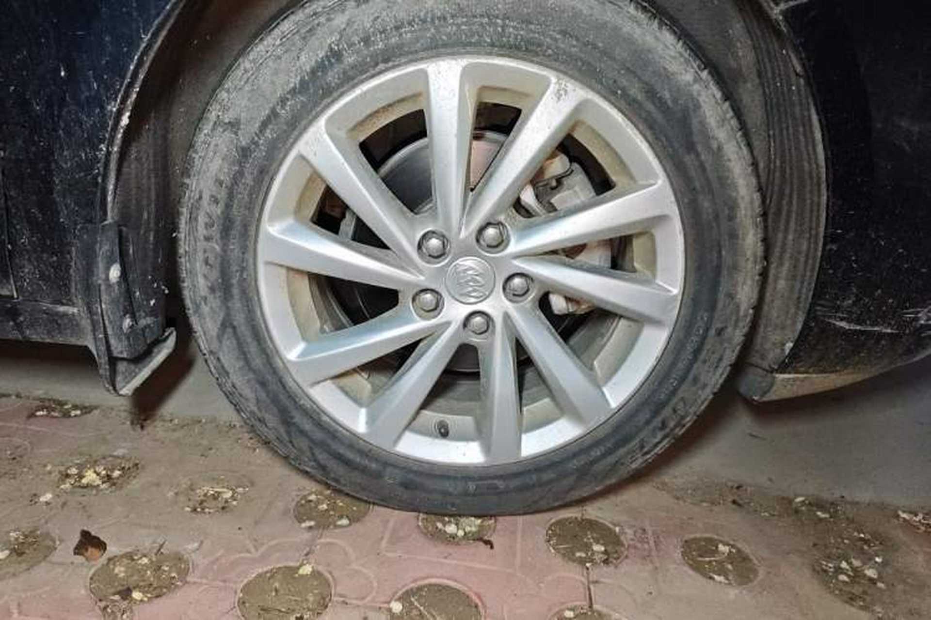 Used Buick Verano 2017 Sedan 15S Automatic Leading Model Right Front Wheel Hub