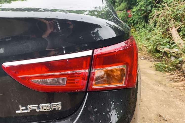 Used Buick Verano 2017 Sedan 15S Automatic Leading Model Right Rear Taillight