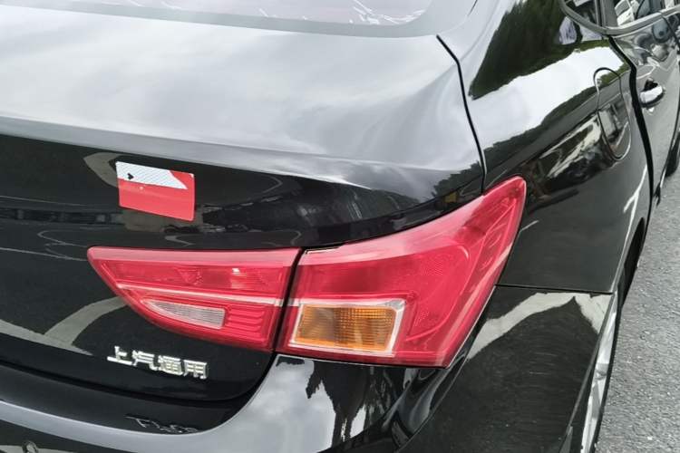 Used Buick Verano 2017 Sedan 15S Automatic Entry Model Right Rear Taillight