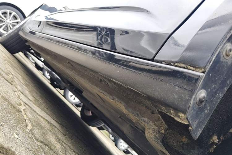 Used Buick Verano 2017 Sedan 15S Automatic Leading Model Right Side Sill