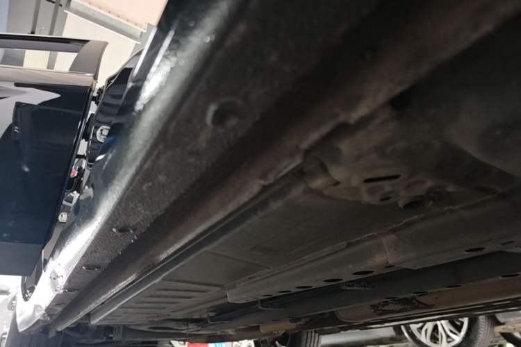 Used Buick Verano 2017 Sedan 20T Dual-Clutch Leading Model Right Side Sill