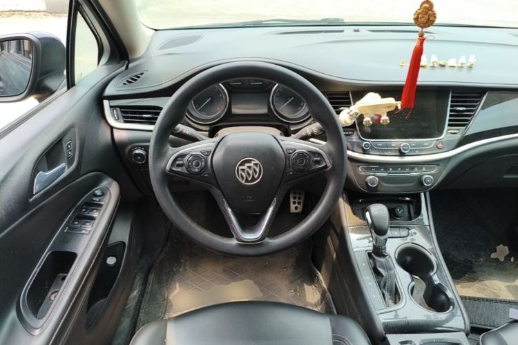 Used Buick Verano 2017 Sedan 20T Dual-Clutch Leading Model Steering Wheel