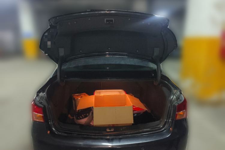 Used Buick Verano 2017 Sedan 15S Automatic Leading Model Trunk