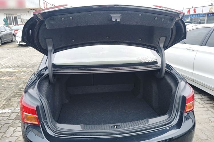 Used Buick Verano 2017 Sedan 15S Automatic Leading Model Trunk