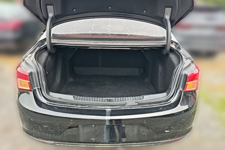 Used Buick Verano 2017 Sedan 15S Automatic Leading Model Trunk