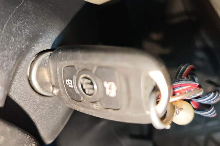 Used Buick Verano 2017 Sedan 15S Automatic Leading Model Vehicle Key