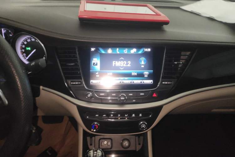Used Buick Verano 2017 Sedan 15S Automatic Leading Model Audio And AC Panel