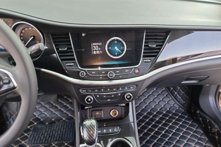 Used Buick Verano 2017 Sedan 20T Dual-Clutch Elite Model Audio And AC Panel