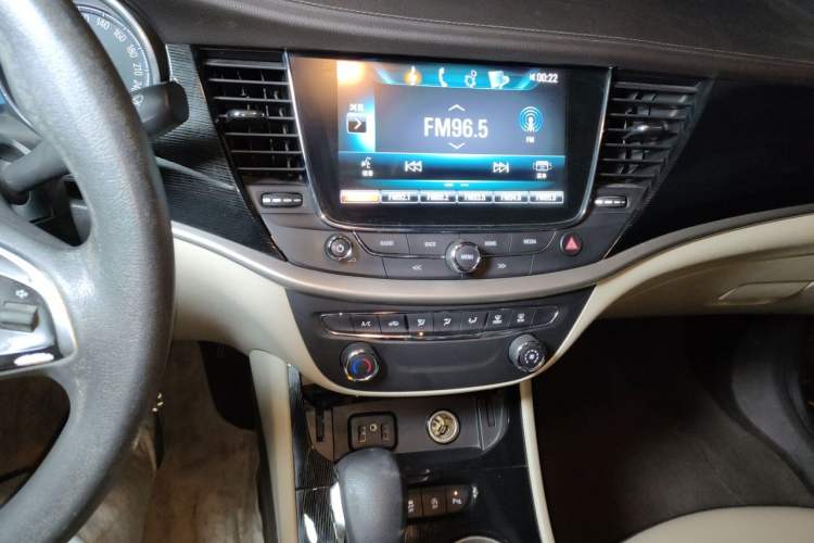 Used Buick Verano 2017 Sedan 15S Automatic Leading Model Audio And AC Panel