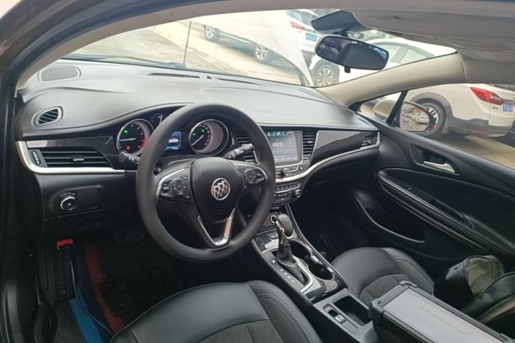 Used Buick Verano 2017 Sedan 20T Dual-Clutch Elite Model Center Console