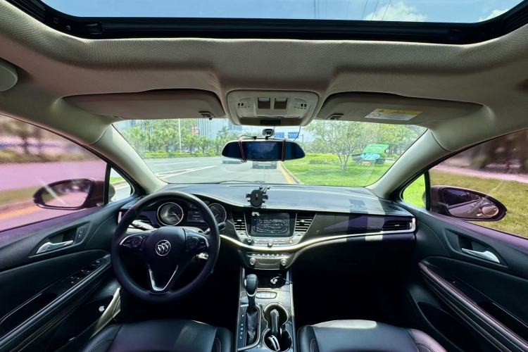 Used Buick Verano 2017 Sedan 20T Dual-Clutch Leading Model Center Console