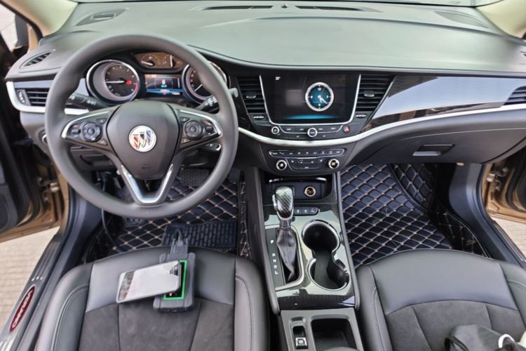 Used Buick Verano 2017 Sedan 20T Dual-Clutch Elite Model Center Console