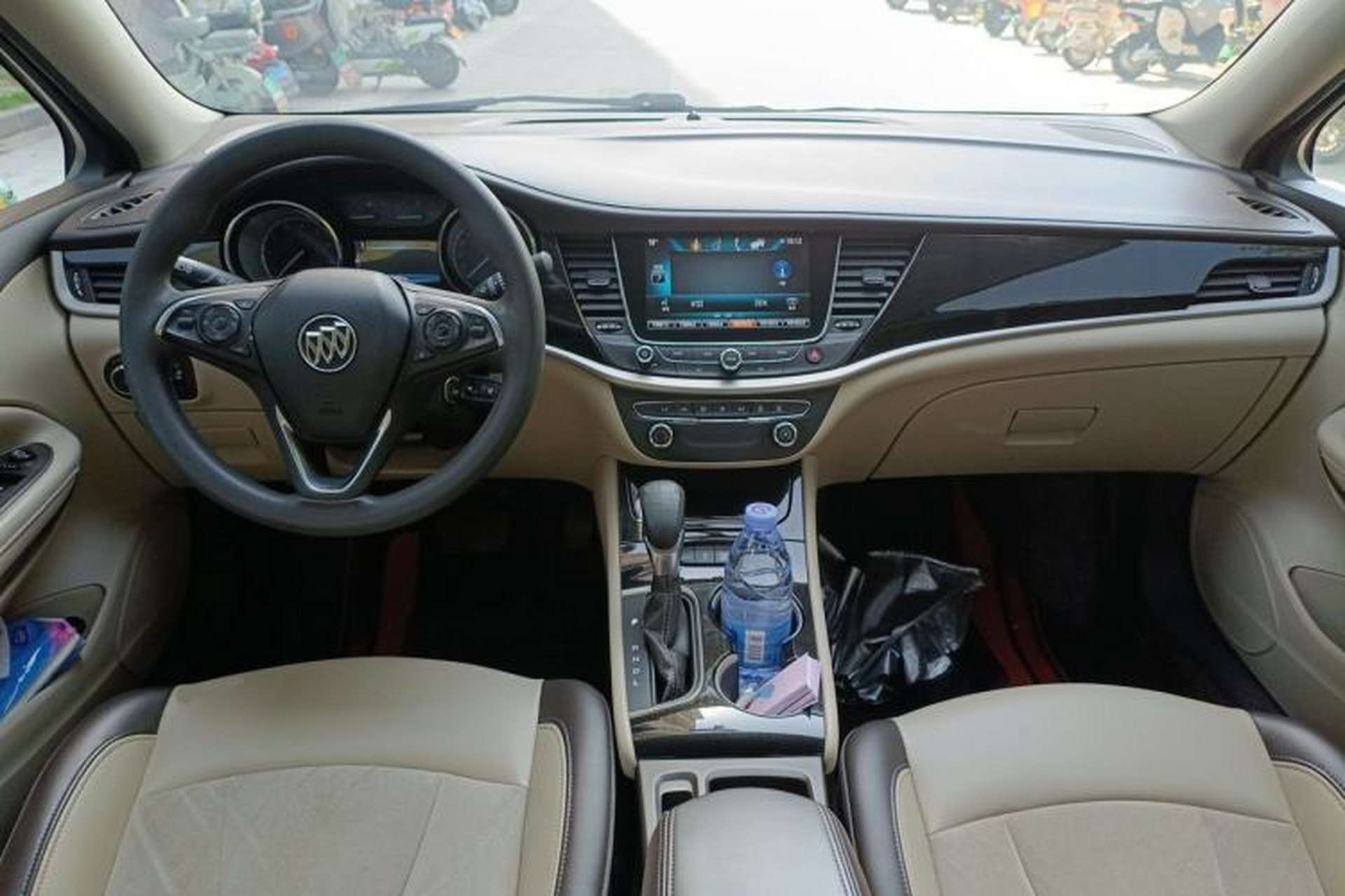 Used Buick Verano 2017 Sedan 15S Automatic Leading Model Center Console