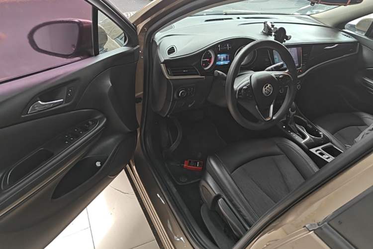 Used Buick Verano 2017 Sedan 20T Dual-Clutch Leading Model Driver Seat