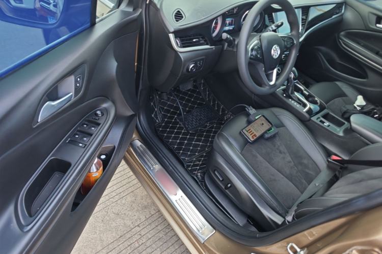 Used Buick Verano 2017 Sedan 20T Dual-Clutch Elite Model Driver Seat