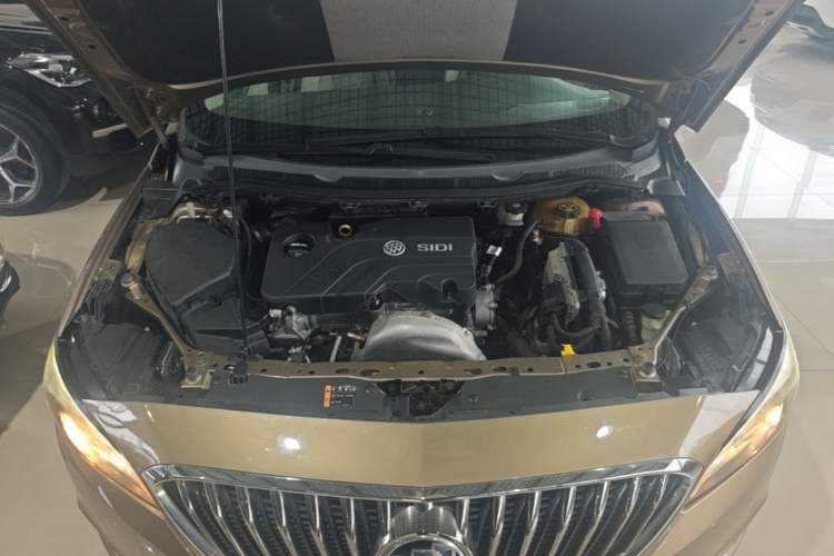Used Buick Verano 2017 Sedan 15S Automatic Leading Model Engine Bay