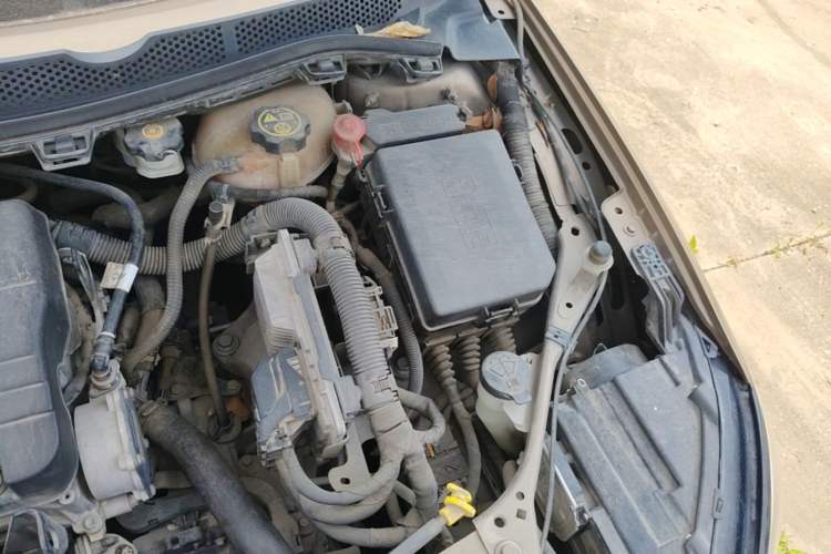 Used Buick Verano 2017 Sedan 15S Automatic Entry Model Engine Bay Left