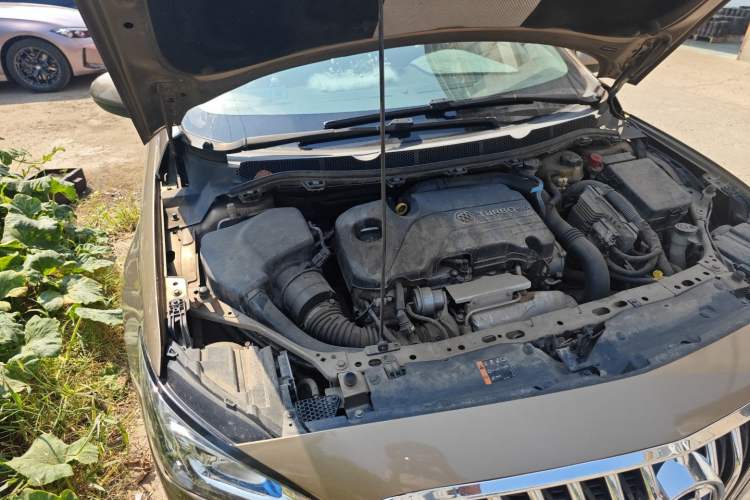 Used Buick Verano 2017 Sedan 20T Dual-Clutch Leading Model Engine Bay Right