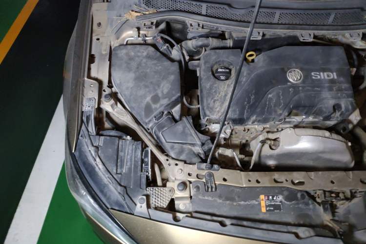 Used Buick Verano 2017 Sedan 15S Automatic Leading Model Engine Bay Right