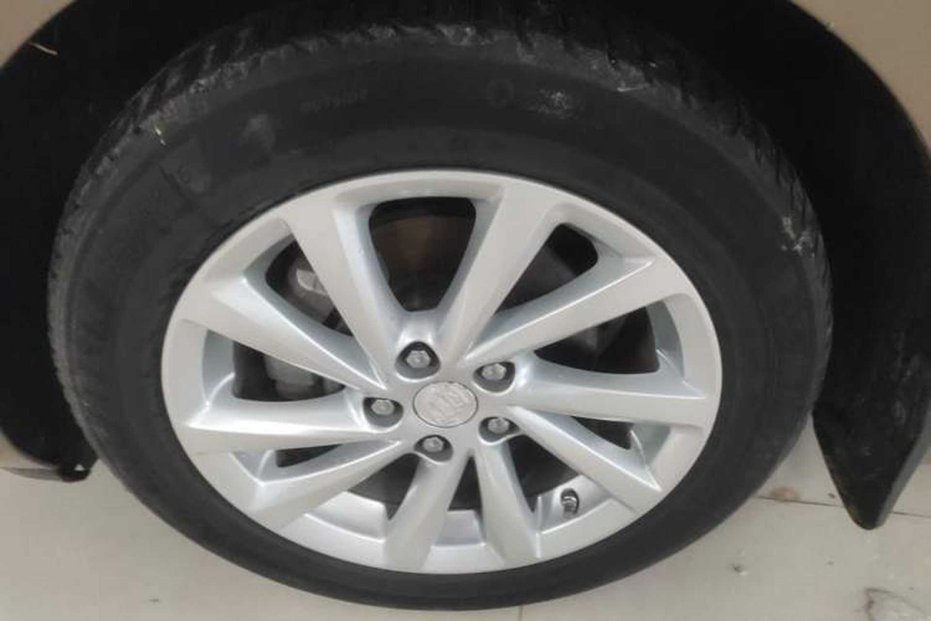 Used Buick Verano 2017 Sedan 15S Automatic Leading Model Exterior 4