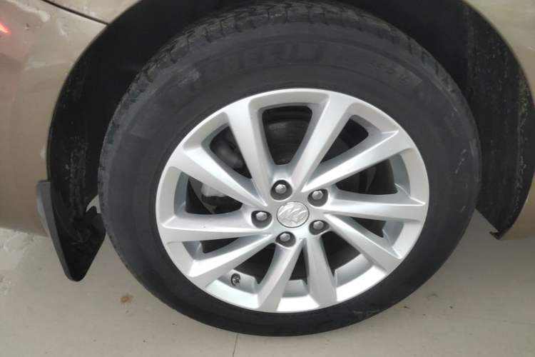 Used Buick Verano 2017 Sedan 15S Automatic Leading Model Exterior 5