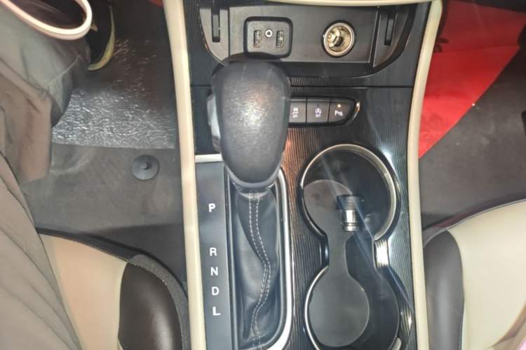 Used Buick Verano 2017 Sedan 15S Automatic Leading Model Gear Lever