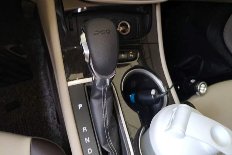 Used Buick Verano 2017 Sedan 15S Automatic Leading Model Gear Lever