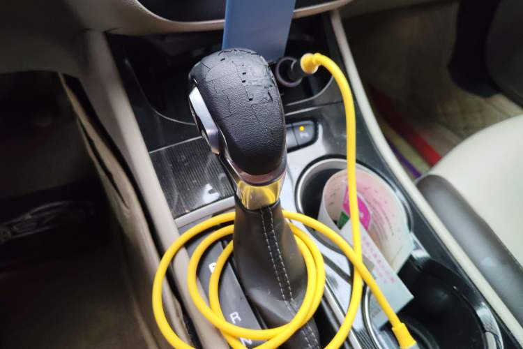 Used Buick Verano 2017 Sedan 15S Automatic Leading Model Gear Lever