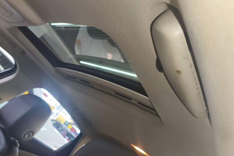 Used Buick Verano 2017 Sedan 15S Automatic Leading Model Headliner