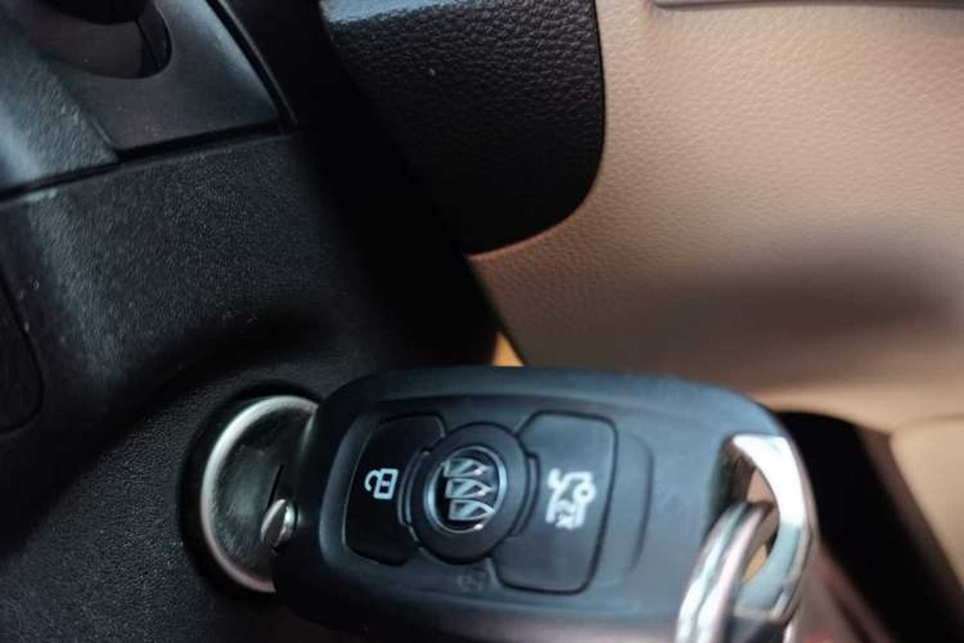 Used Buick Verano 2017 Sedan 15S Automatic Leading Model Interior 1