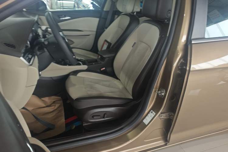 Used Buick Verano 2017 Sedan 15S Automatic Leading Model Left Front Seat
