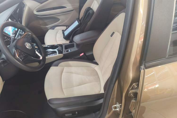 Used Buick Verano 2017 Sedan 15S Automatic Leading Model Left Front Seat