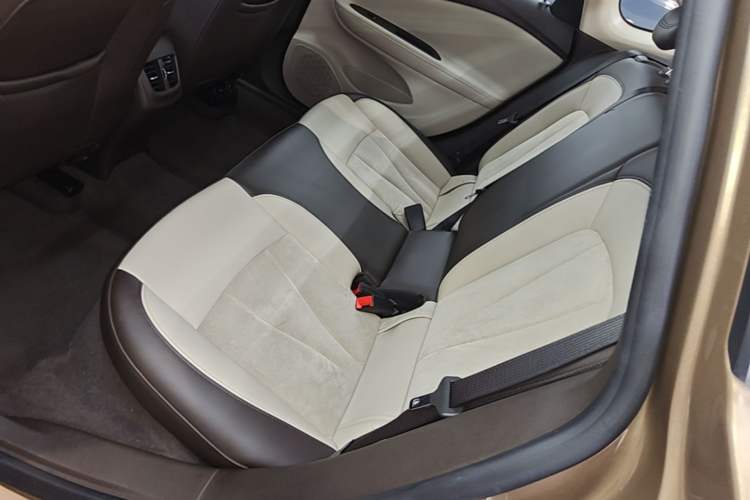 Used Buick Verano 2017 Sedan 15S Automatic Leading Model Left Rear Seat