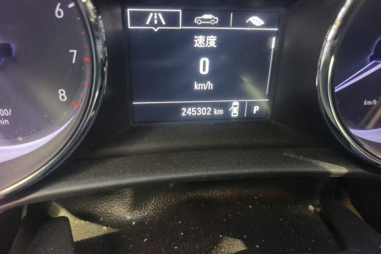 Used Buick Verano 2017 Sedan 15S Automatic Entry Model Odometer Close Up