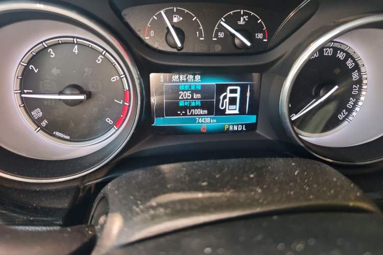 Used Buick Verano 2017 Sedan 15S Automatic Leading Model Odometer Close Up