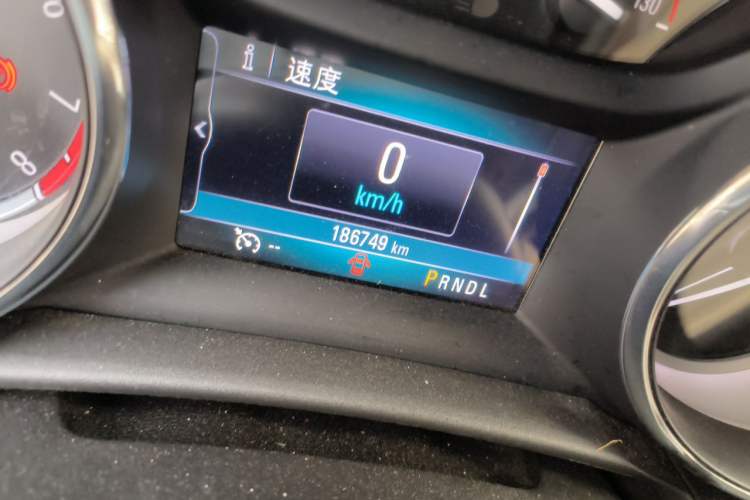 Used Buick Verano 2017 Sedan 15S Automatic Leading Model Odometer Close Up